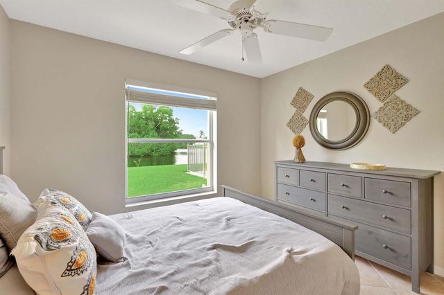 1651 Lakefield N Court, Wellington, FL 33414