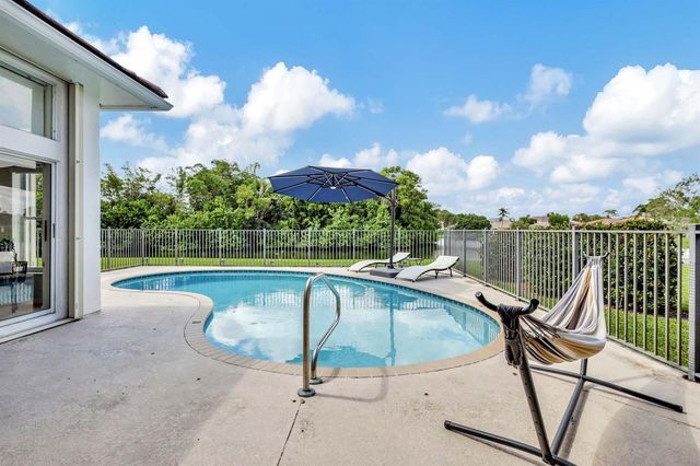 1651 Lakefield N Court, Wellington, FL 33414