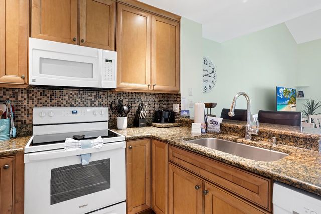 107 Village Del Lago Cir, St Augustine, FL 32080