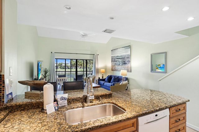 107 Village Del Lago Cir, St Augustine, FL 32080