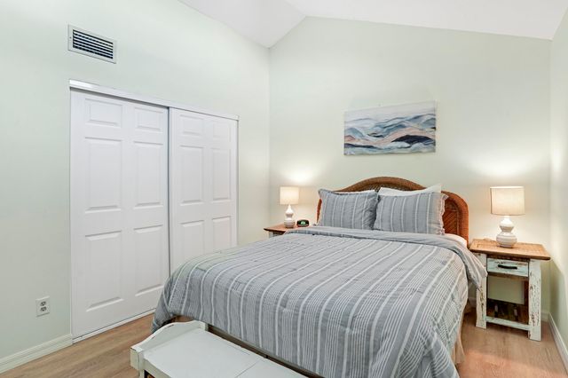 107 Village Del Lago Cir, St Augustine, FL 32080