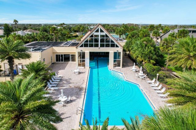 107 Village Del Lago Cir, St Augustine, FL 32080