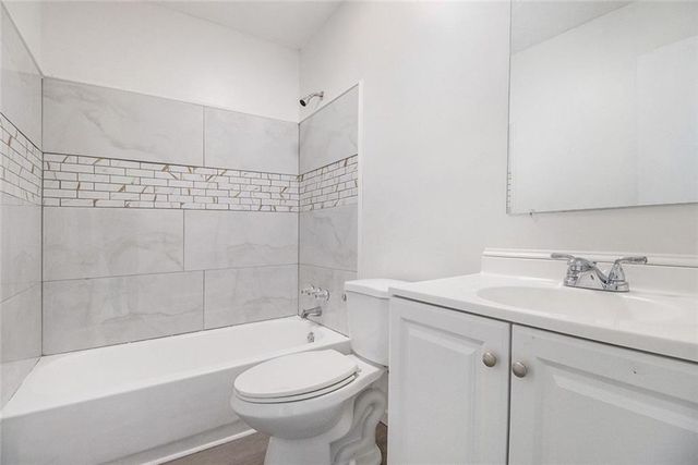 1066 Worcester NW Place, Lilburn, GA 30047