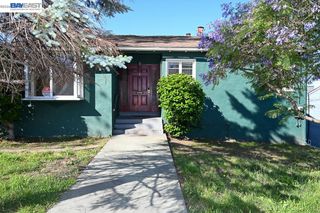 8809 Seneca Street, Oakland, CA 94605