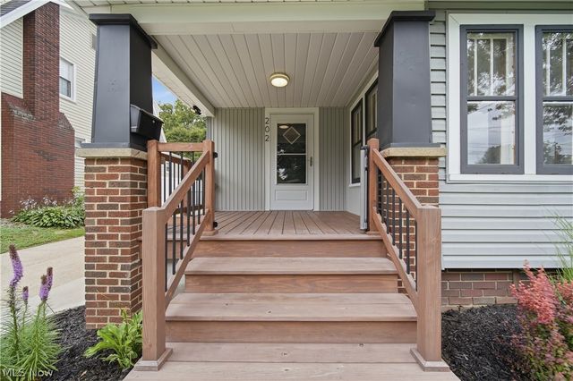 202 Hawk Avenue, Akron, OH 44312