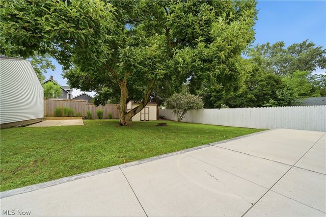 202 Hawk Avenue, Akron, OH 44312