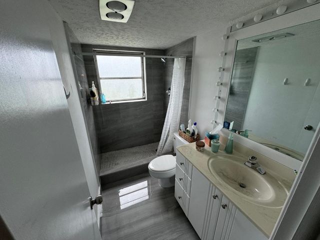 3090 N Course Drive 601, Pompano Beach, FL 33069