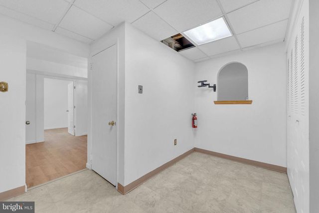 2208 GREENWOOD DR, Lindenwold, NJ 08021