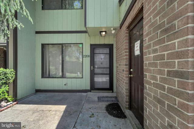 2208 GREENWOOD DR, Lindenwold, NJ 08021