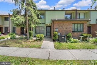 2208 GREENWOOD DR, Lindenwold, NJ 08021