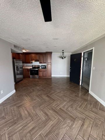 911 OAK RIDGE C, Orlando, FL 32809