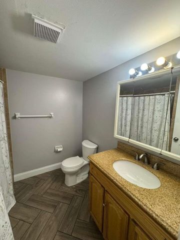 911 OAK RIDGE C, Orlando, FL 32809