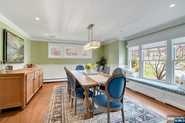 7 Deerhill Drive, Ho-ho-kus, NJ 07423