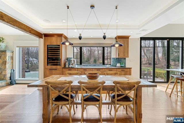 7 Deerhill Drive, Ho-ho-kus, NJ 07423