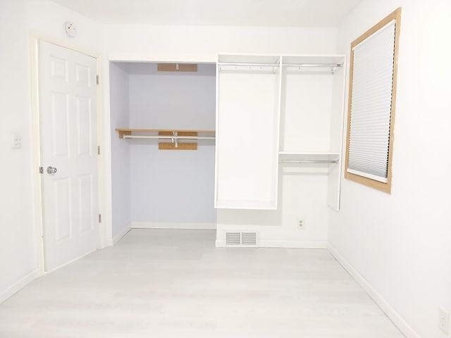 2210 Ivy Avenue E, Saint Paul, MN 55119