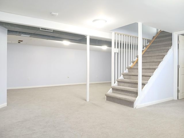 2210 Ivy Avenue E, Saint Paul, MN 55119