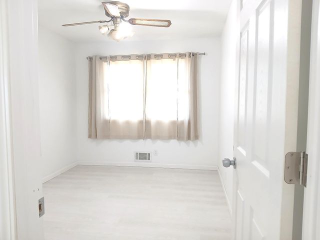 2210 Ivy Avenue E, Saint Paul, MN 55119