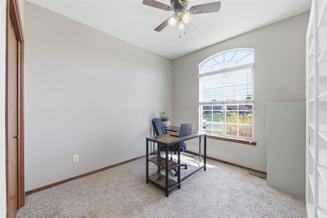 2013 E Quail Hollow St, Derby, KS 67037