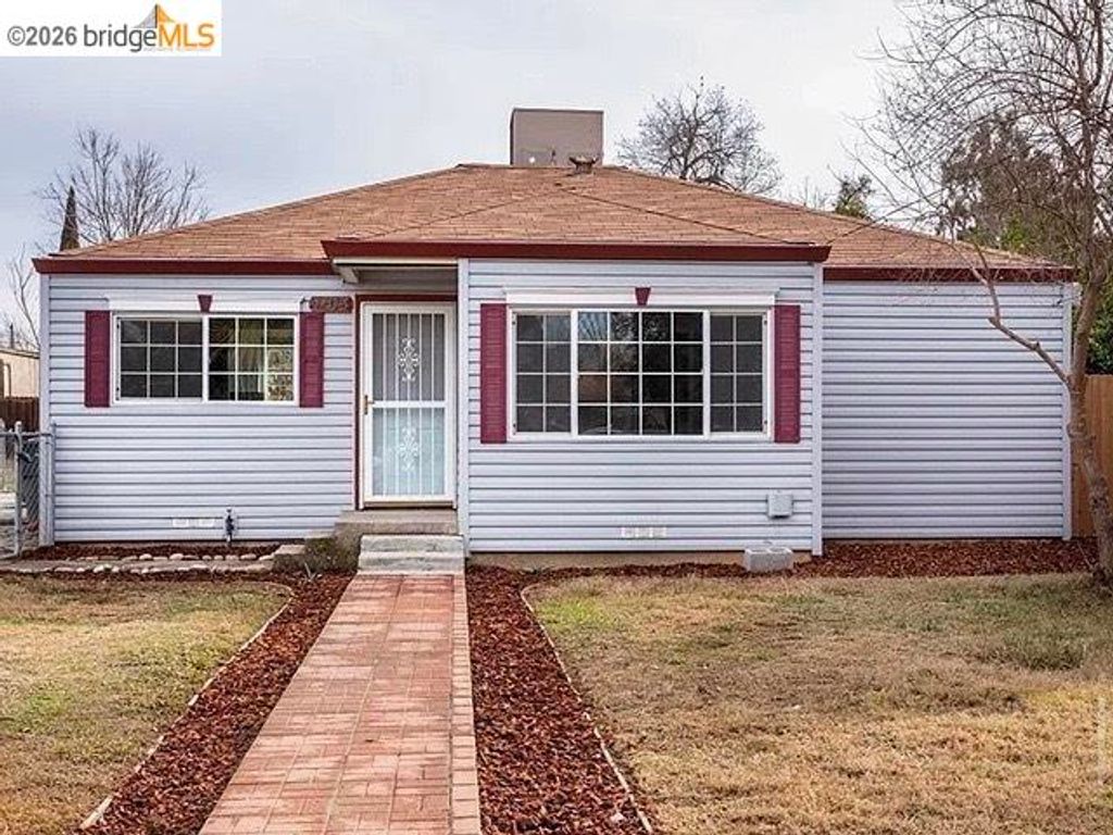 1104 Holly AVE, Linda, CA 95961