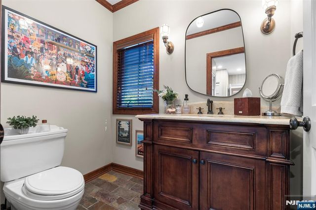 565 Dorchester Drive, River Vale, NJ 07675