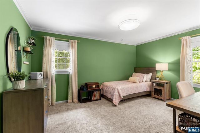 565 Dorchester Drive, River Vale, NJ 07675