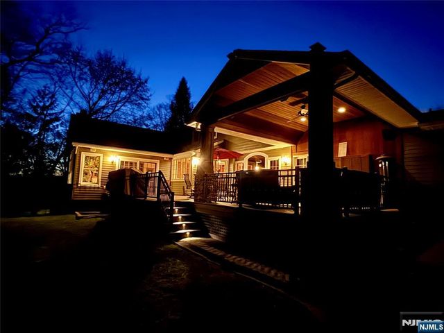 565 Dorchester Drive, River Vale, NJ 07675