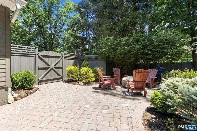 565 Dorchester Drive, River Vale, NJ 07675