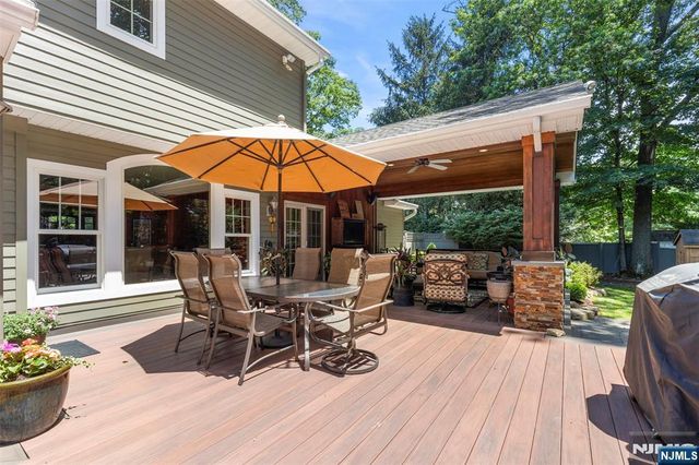 565 Dorchester Drive, River Vale, NJ 07675