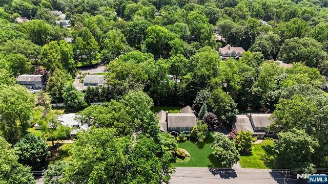 565 Dorchester Drive, River Vale, NJ 07675