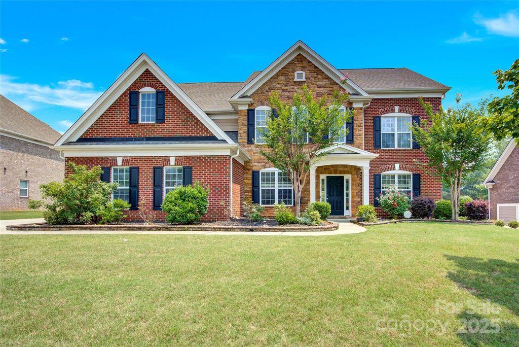 2805 Julian Glen Circle, Waxhaw, NC 28173
