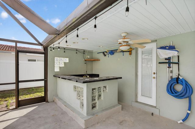 4451 NW 7th Street, Coconut Creek, FL 33066