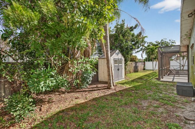 4451 NW 7th Street, Coconut Creek, FL 33066