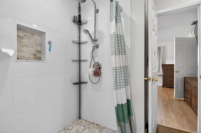 4451 NW 7th Street, Coconut Creek, FL 33066