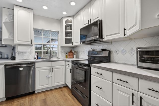 4451 NW 7th Street, Coconut Creek, FL 33066