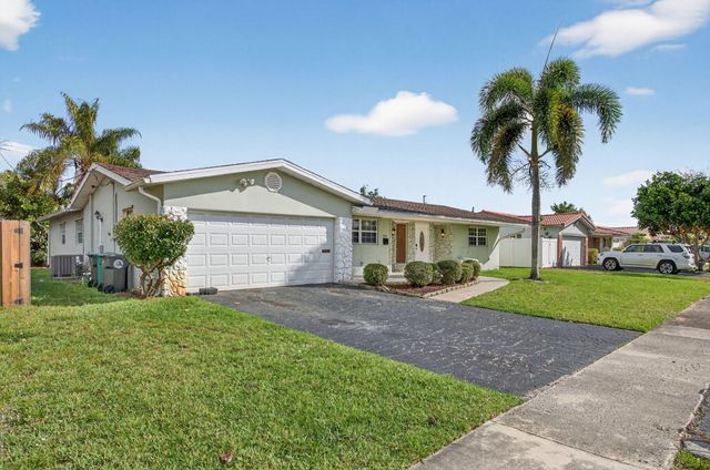 4451 NW 7th Street, Coconut Creek, FL 33066
