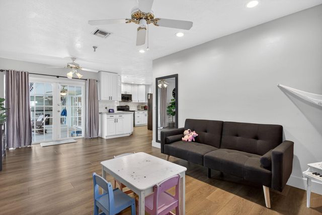 4451 NW 7th Street, Coconut Creek, FL 33066