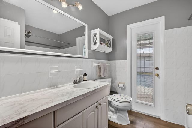 4451 NW 7th Street, Coconut Creek, FL 33066