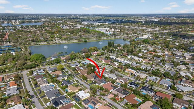4451 NW 7th Street, Coconut Creek, FL 33066