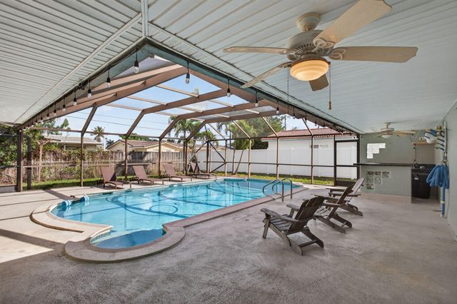 4451 NW 7th Street, Coconut Creek, FL 33066