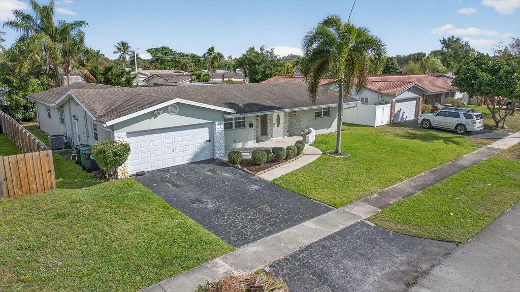 4451 NW 7th Street, Coconut Creek, FL 33066