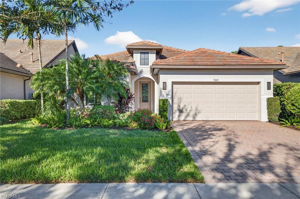 7057 Live Oak DR, Naples, FL 34114