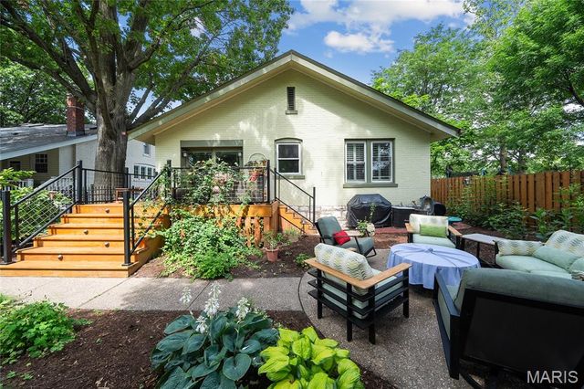 1514 Bellevue Avenue, St Louis, MO 63117