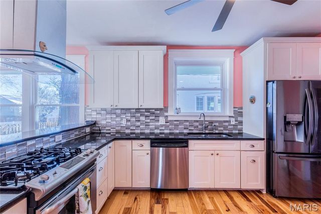 1514 Bellevue Avenue, St Louis, MO 63117