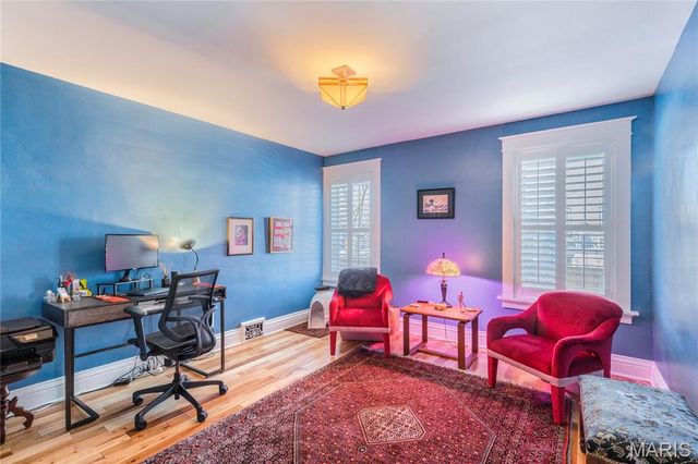 1514 Bellevue Avenue, St Louis, MO 63117