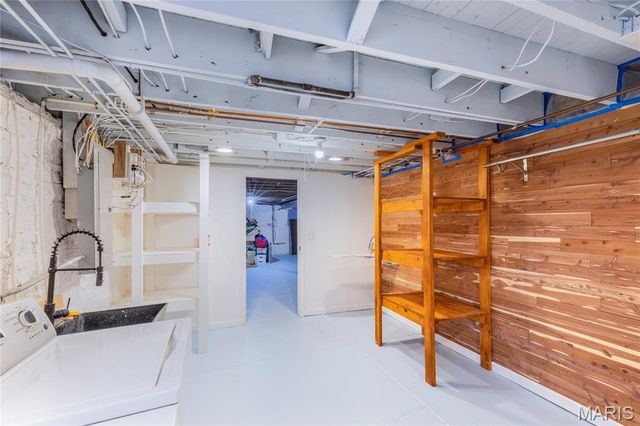 1514 Bellevue Avenue, St Louis, MO 63117