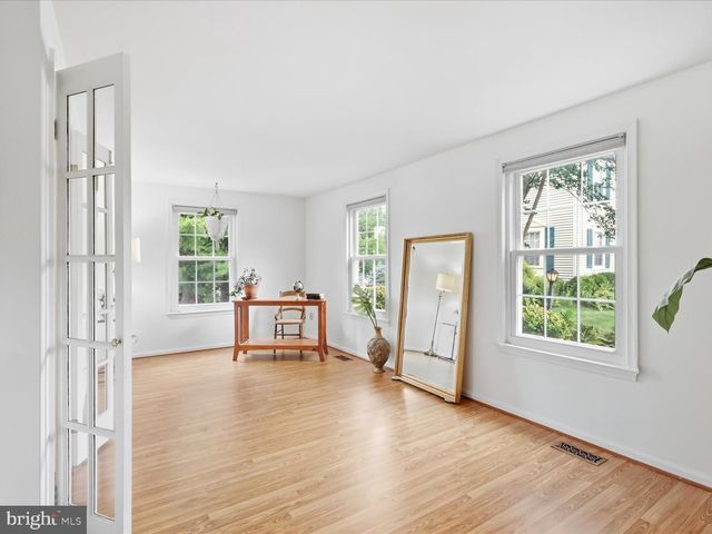 6571 RUNDALE CT, Alexandria, VA 22315