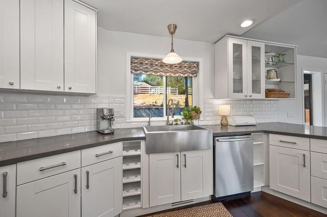 4020 Saddlehorn Ct, Shingle Springs, CA 95682