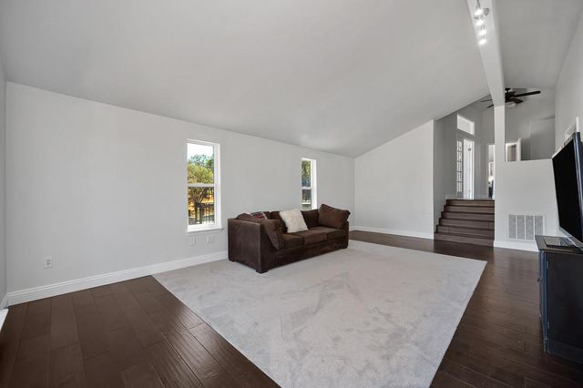 4020 Saddlehorn Ct, Shingle Springs, CA 95682