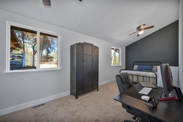 4020 Saddlehorn Ct, Shingle Springs, CA 95682