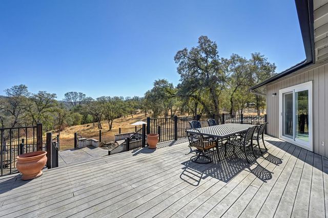 4020 Saddlehorn Ct, Shingle Springs, CA 95682